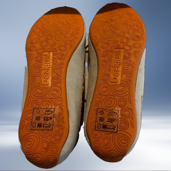 Desigual ladies tennis shoes. Fun, bright and colorful! - Picture 5 of 6